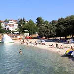 Pjescana Uvala 7349a *