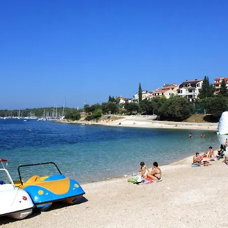 Pjescana Uvala 7349a * Pula