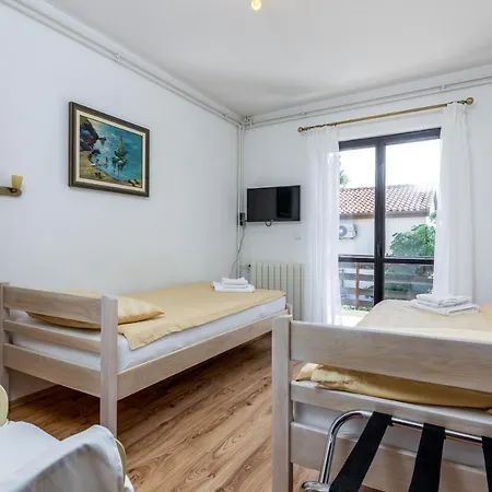 Pjescana Uvala 7349a Daire