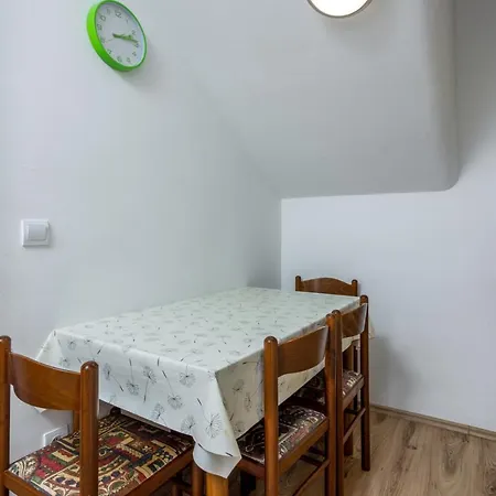 Apartment Pjescana Uvala 7349a