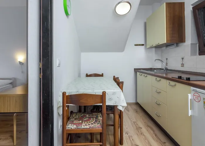 Pjescana Uvala 7349a