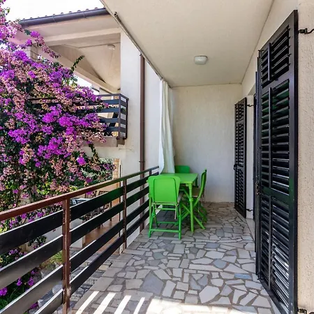 Pjescana Uvala 7349a Daire